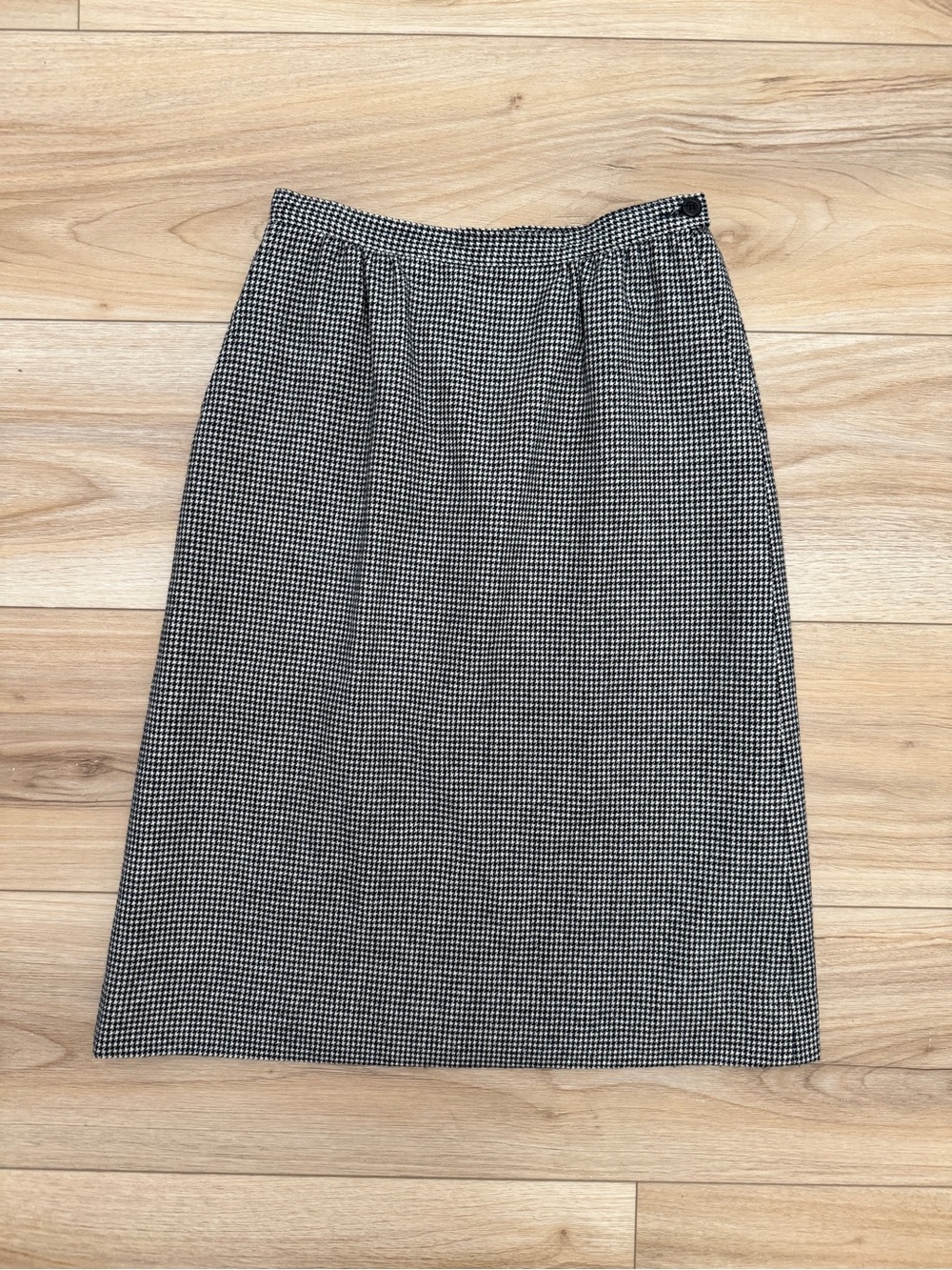 Vintage Pendleton Black & White Houndstooth Wool Midi Skirt Size 6
